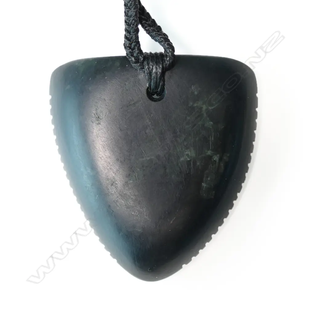 Ross McCabe large carved obsidian notched rei niho(eye tooth) pendant, Image 1++